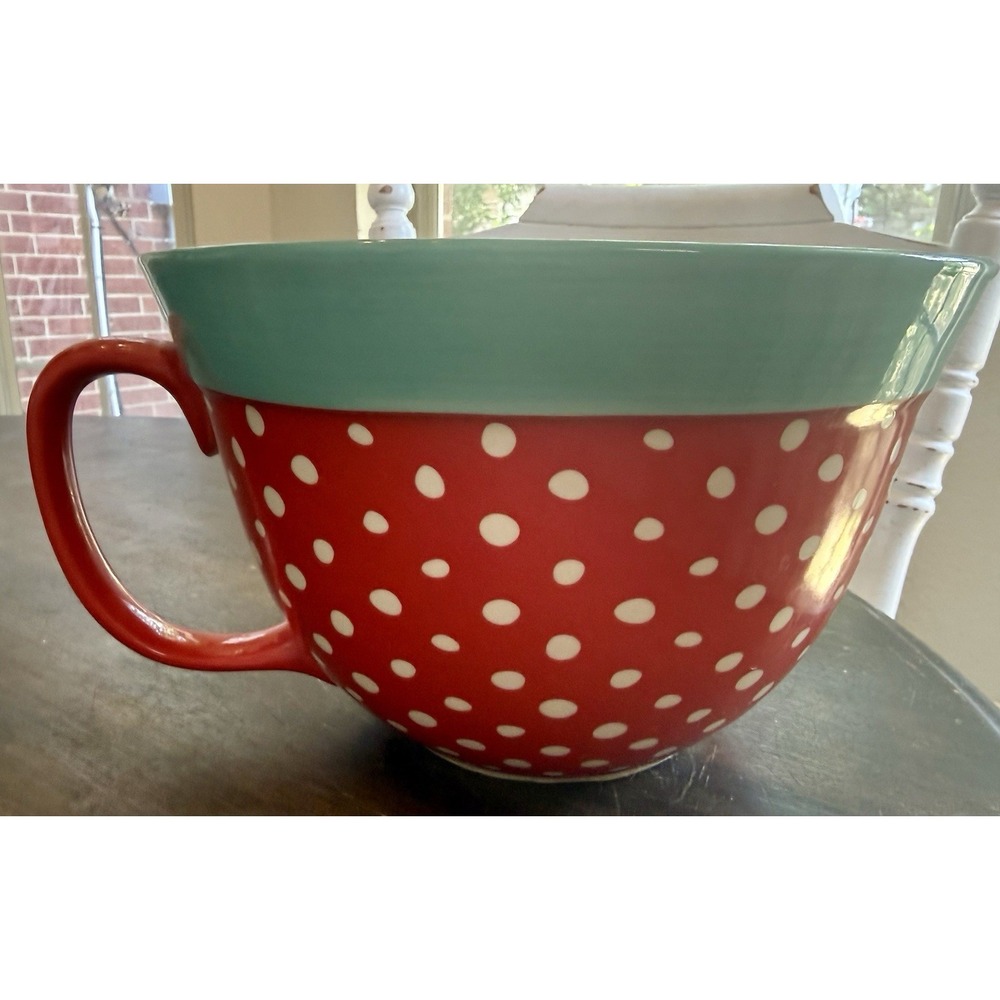 Vintage PIONEER WOMAN 2.83 Quart Batter Mixing Bowl Red Polka Dot 12x9x6
